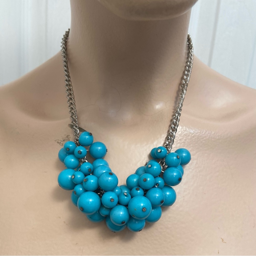 George women turquoise blue beaded silver tone necklace. Used.